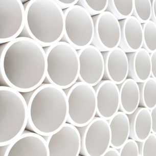 Tubos plásticos azul